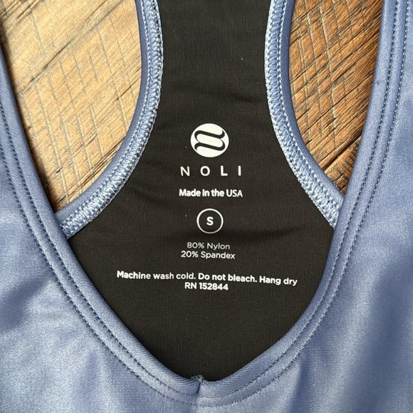 NWT Noli Yoga Liquid Elevate Bra - Arctic Blue - Picture 8 of 12